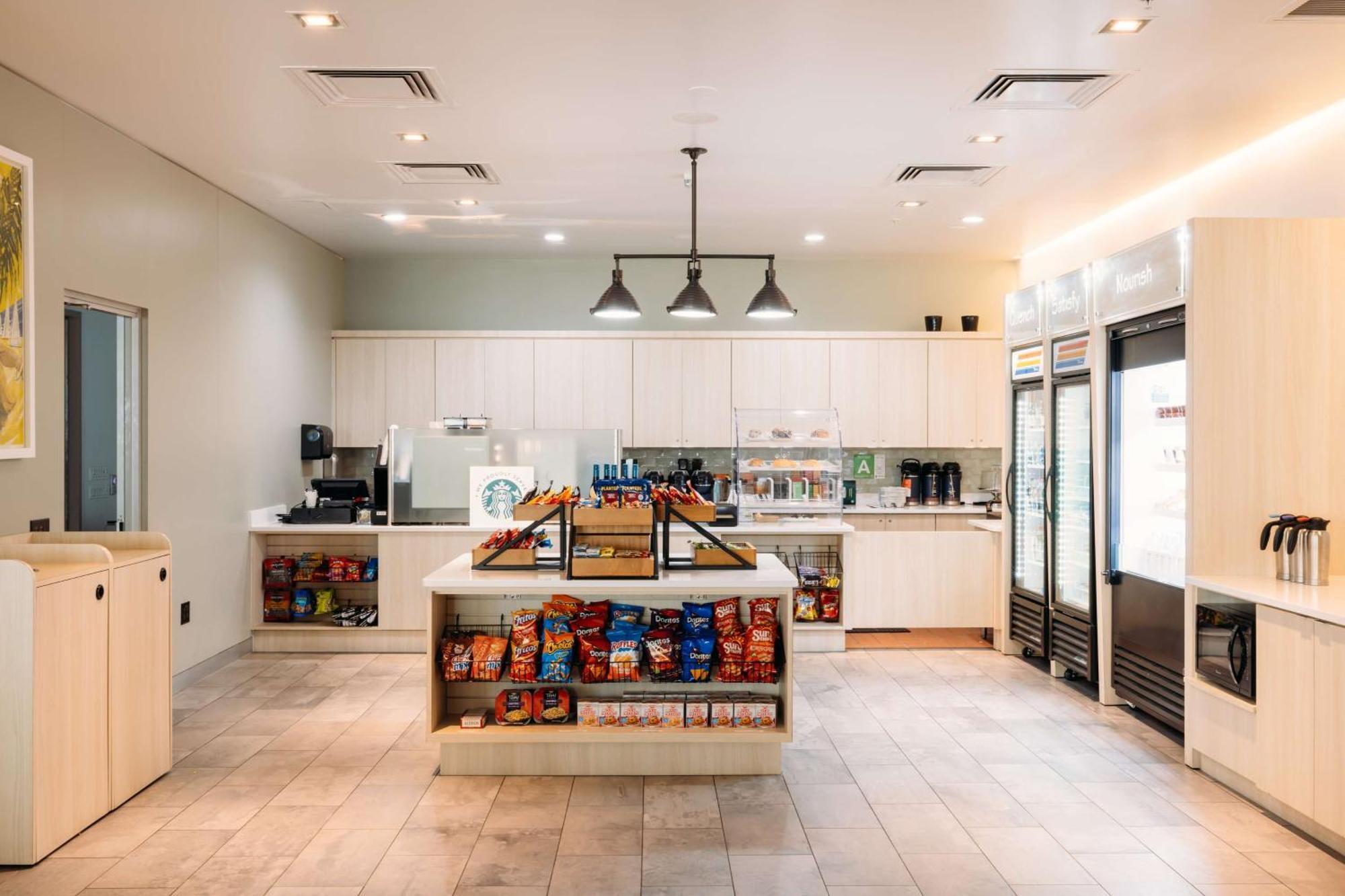 Mdr Marina Del Rey- A Doubletree By Hilton Hotel